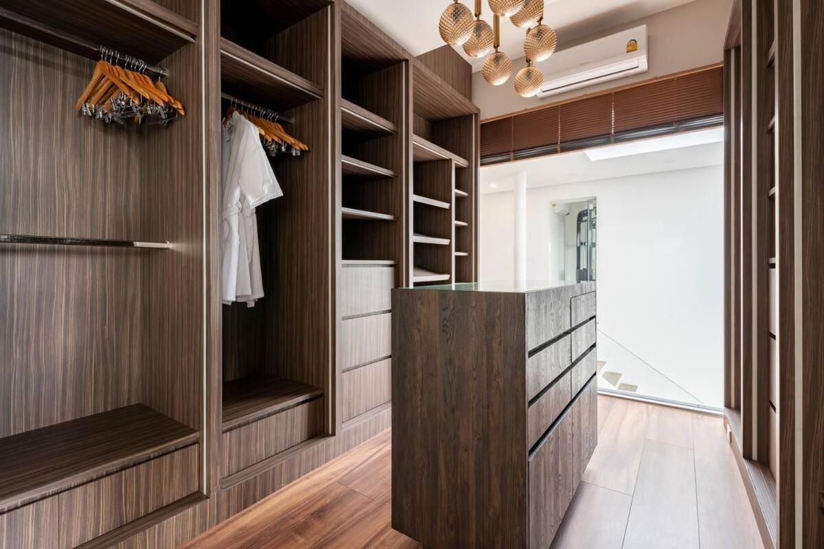 Palm Villa - Award Winning Modern Luxury & Exclusive Villa Resort チエンマイ エクステリア 写真