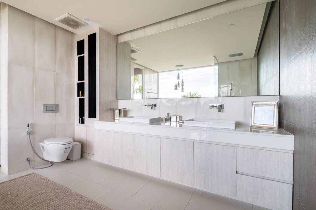 Palm Villa - Award Winning Modern Luxury & Exclusive Villa Resort チエンマイ エクステリア 写真
