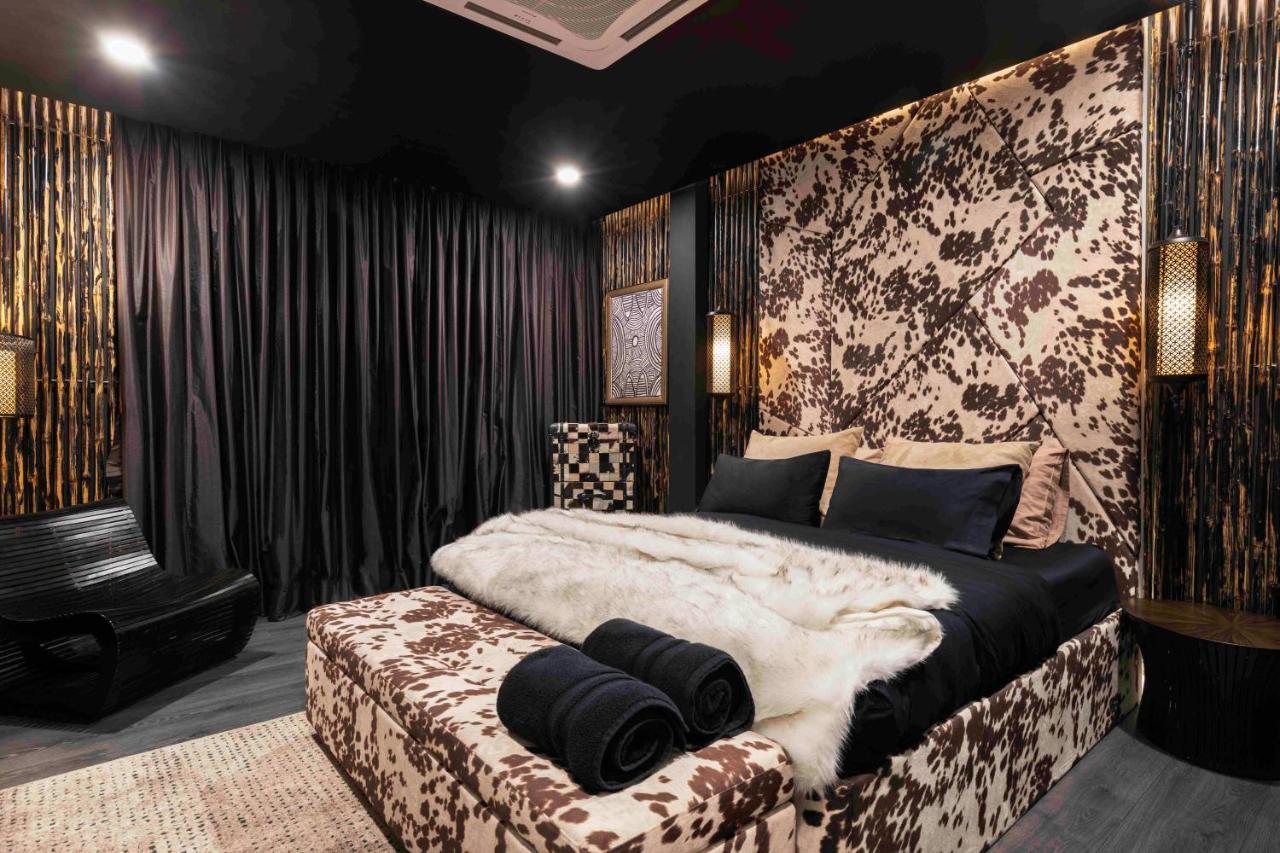 Palm Villa - Award Winning Modern Luxury & Exclusive Villa Resort チエンマイ エクステリア 写真