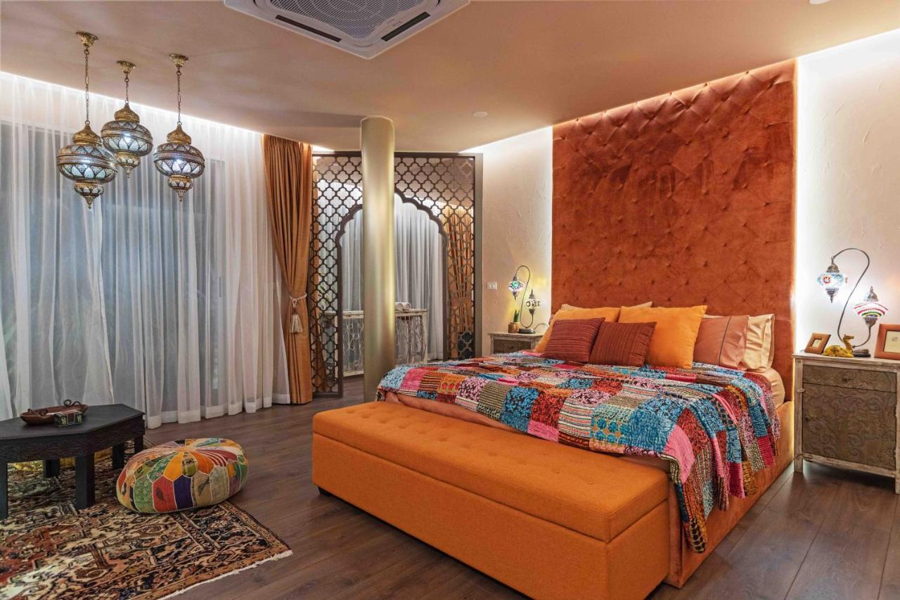 Palm Villa - Award Winning Modern Luxury & Exclusive Villa Resort チエンマイ エクステリア 写真