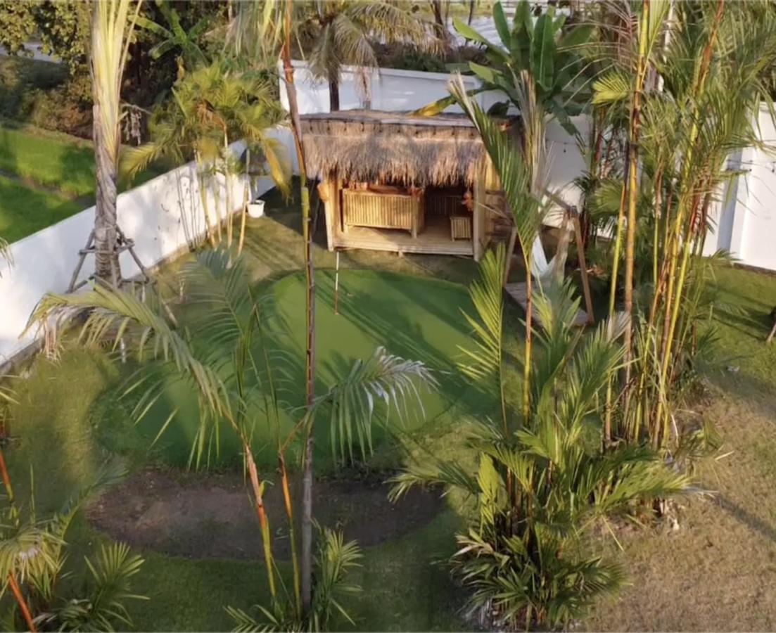 Palm Villa - Award Winning Modern Luxury & Exclusive Villa Resort チエンマイ エクステリア 写真