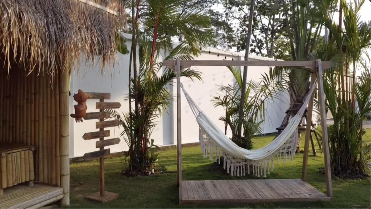 Palm Villa - Award Winning Modern Luxury & Exclusive Villa Resort チエンマイ エクステリア 写真