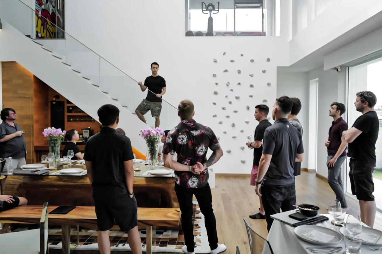Palm Villa - Award Winning Modern Luxury & Exclusive Villa Resort チエンマイ エクステリア 写真
